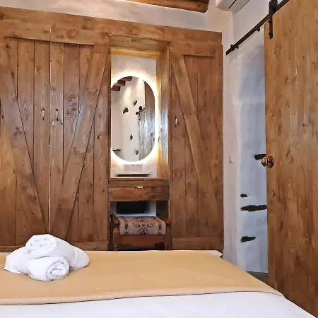 Kostoulis Traditional House Lägenhet Lefkes (Paros)