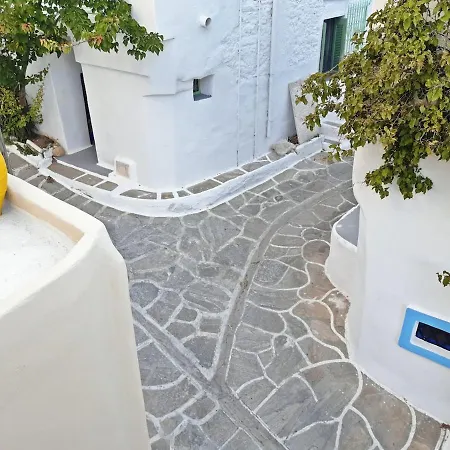 Kostoulis Traditional House Lägenhet *