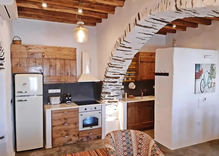 Kostoulis Traditional House *